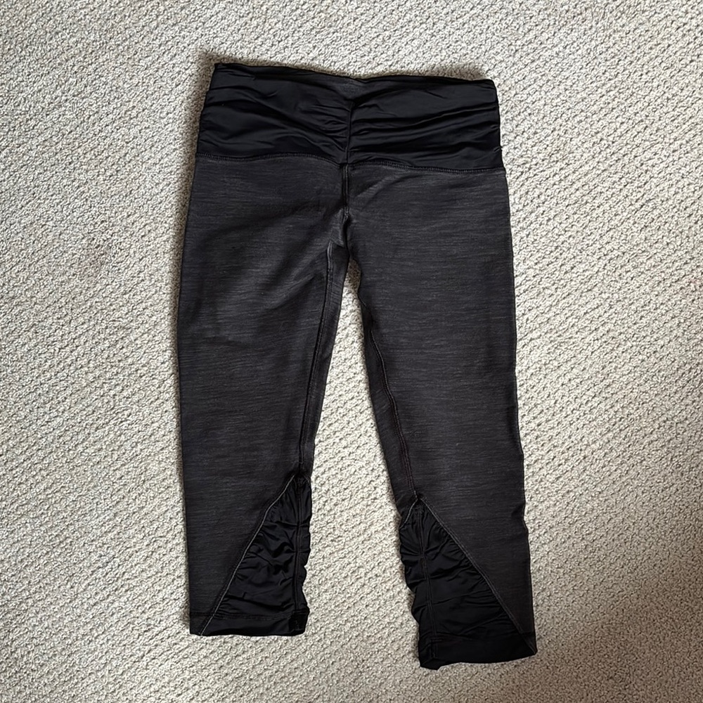 Lululemon 21” leggings